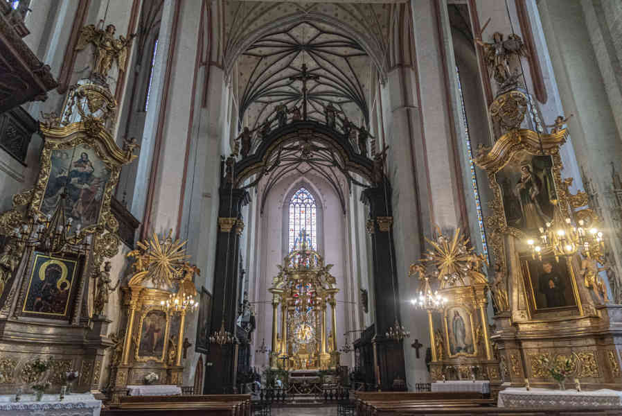 Polonia - Torun 026 - iglesia de la Virgen Maria.jpg
